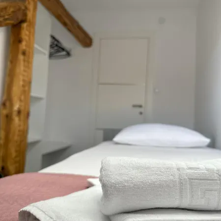 Sea Breeze Apartment Split