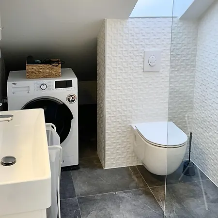 Sea Breeze Apartment Split